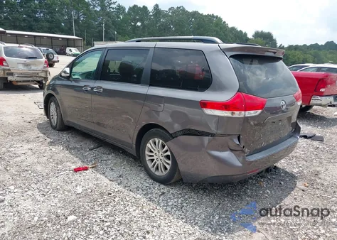 2012 Toyota Sienna Xle V6 8 Passenger из США, поврежденный, VIN 5TDYK3DC3CS218373